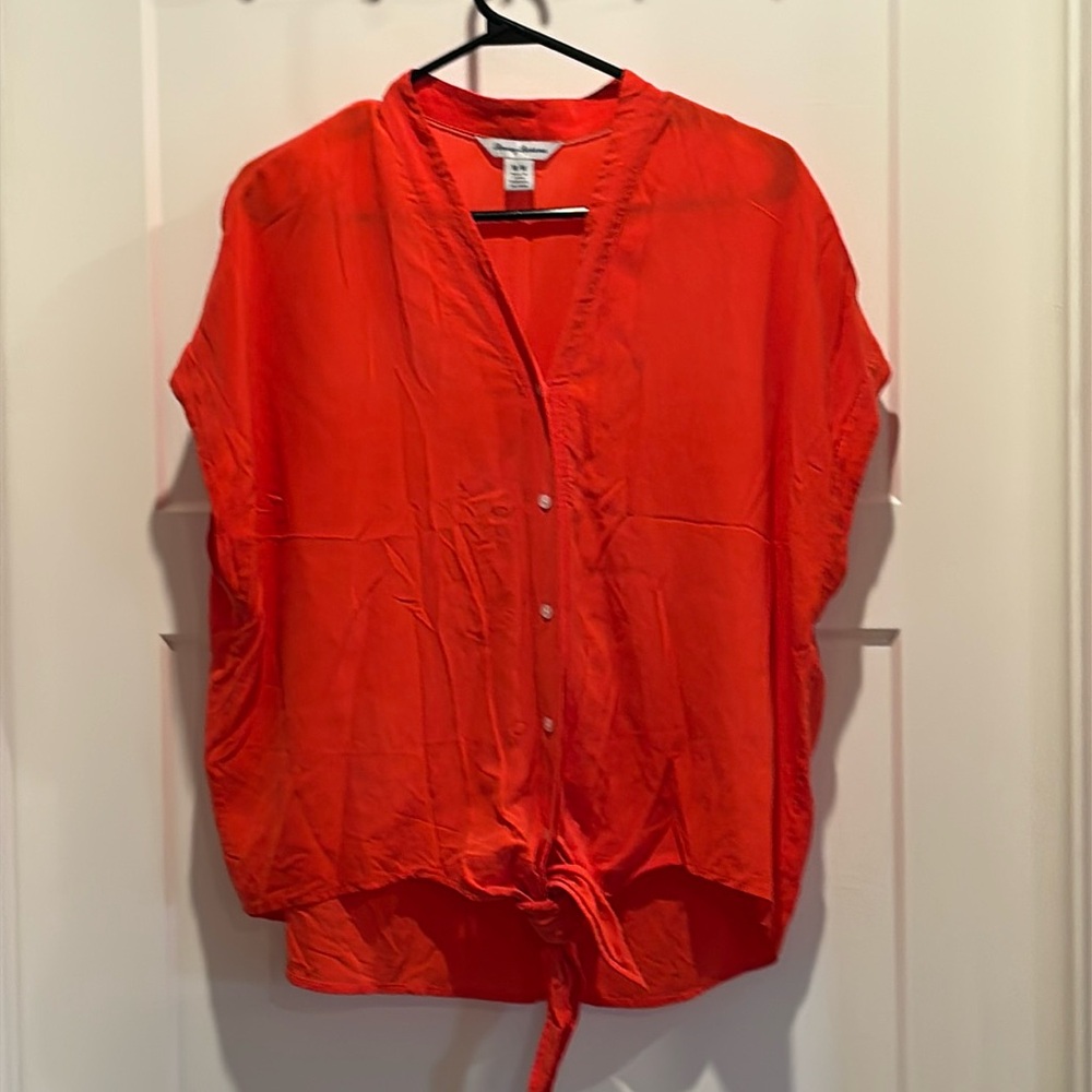 Tommy Bahama 100% Silk Women's Top Size Medium Orange Button-Up Short Sleeve!